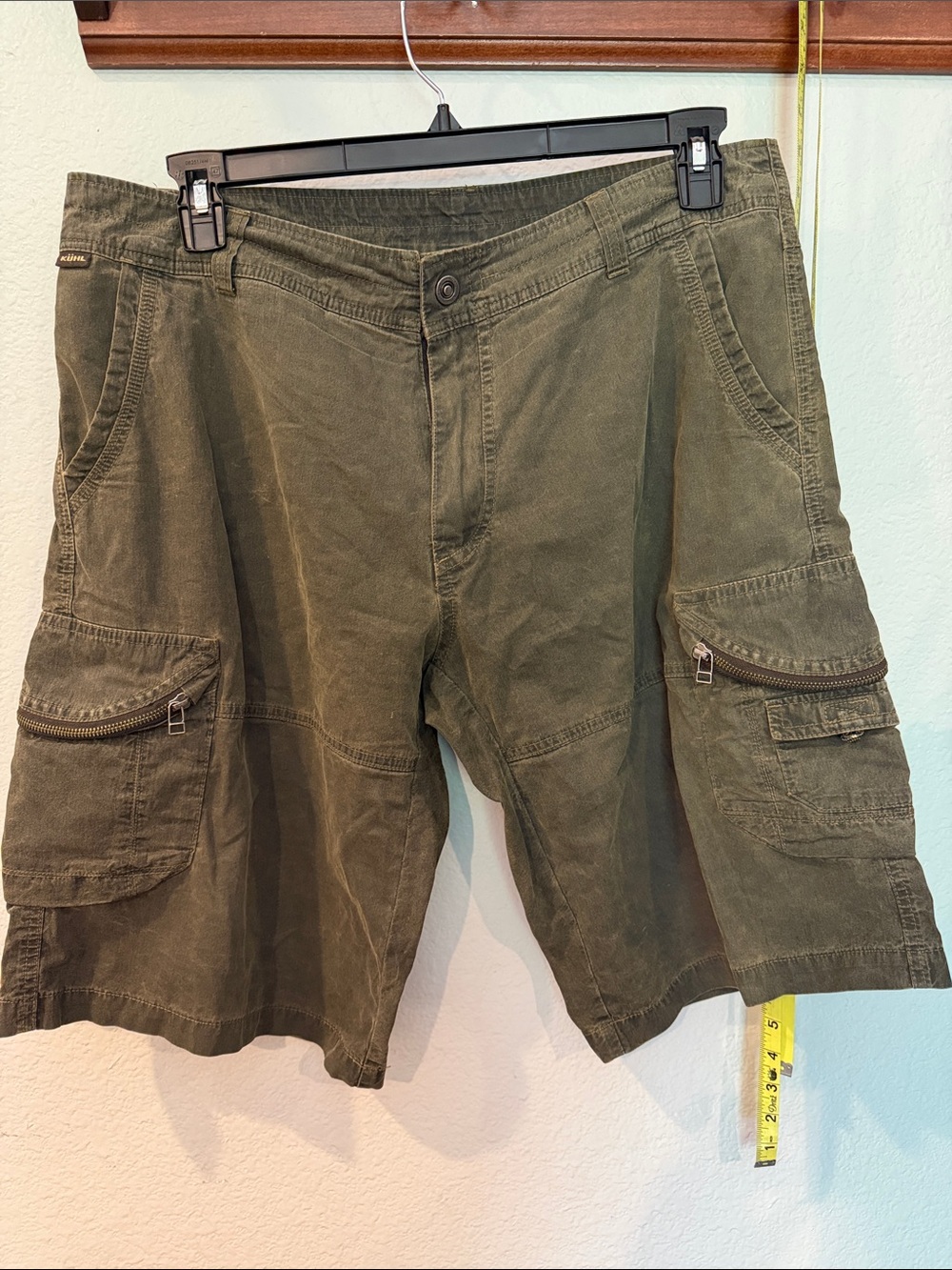 Kuhl Men's Olive Cargo Shorts with Zippered Pockets